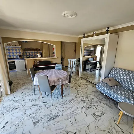 Au Calme Et 2 Pas De La Appartamento Nizza